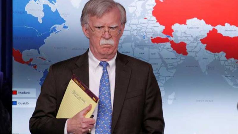 Los papeles de John Bolton delatan conspiraciones contra Venezuela