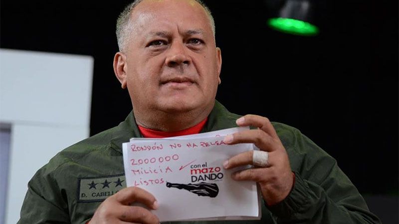 Cabello responde al pol&eacute;mico apunte de Bolton: 2.000.000 en milicia, listos