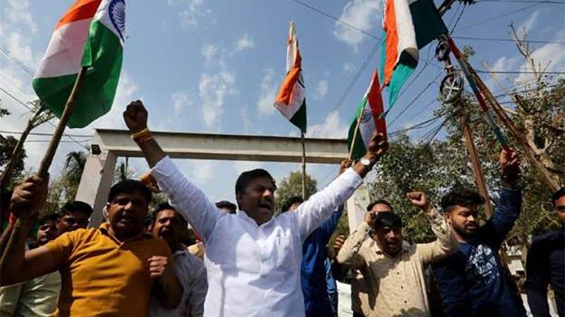 Cazas militares de La India bombardean territorio paquistan&iacute;