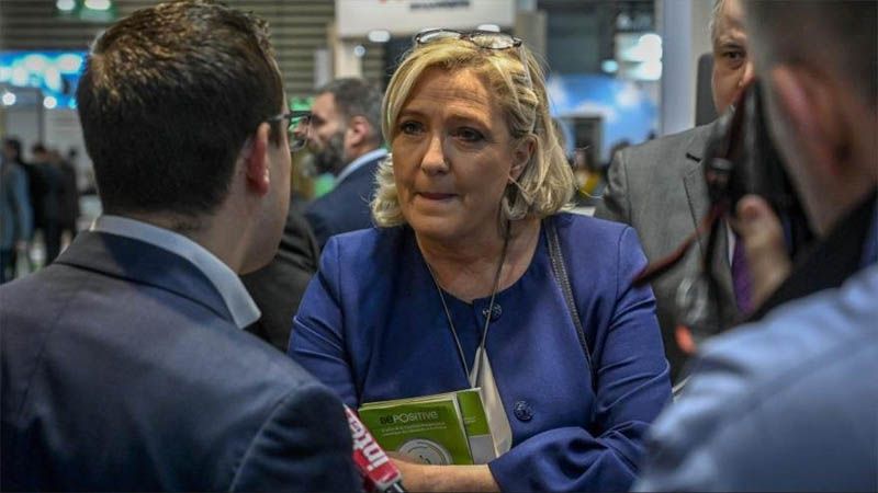 Justicia francesa reclama enjuiciar a Marine Le Pen por difundir cr&iacute;menes de Daesh