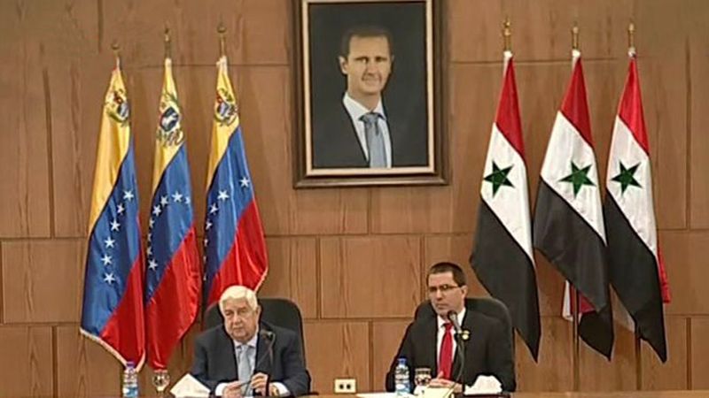 Arreaza afirma que su pa&iacute;s aprende de la experiencia de Siria para defenderse de EEUU