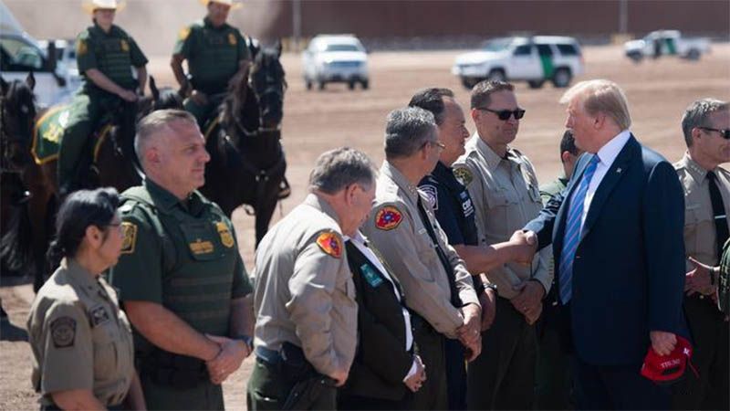 Trump a los migrantes: &ldquo;den media vuelta&hellip; nuestro pa&iacute;s est&aacute; lleno&rdquo;