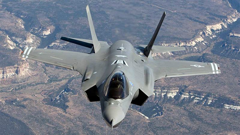 Jap&oacute;n: Encuentran partes del caza F-35 estrellado y se sigue buscando al piloto