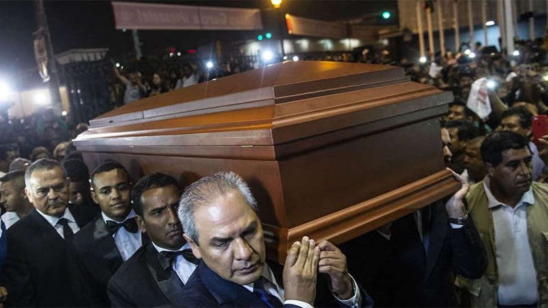 Mart&iacute;n Vizcarra decreta tres d&iacute;as de luto por la muerte del expresidente Alan Garc&iacute;a