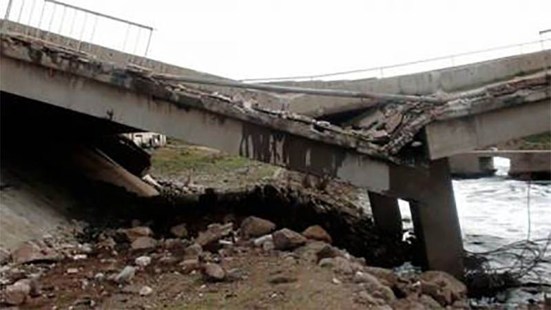 Terroristas dinamitan un puente vital en el norte de la provincia siria de Hama