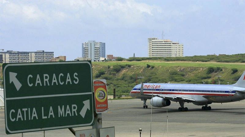 EEUU proh&iacute;be a sus firmas volar a menos de 8 km sobre Venezuela