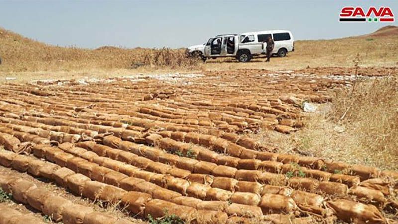 Halladas cuatro toneladas de explosivos dejados por terroristas en el sur de Siria