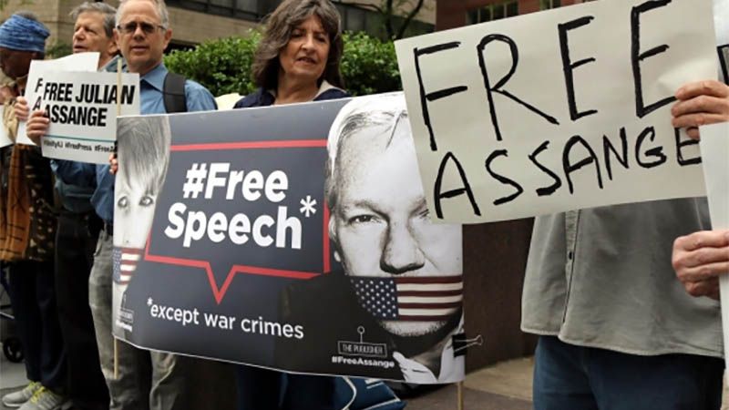 Estados Unidos solicita a Reino Unido la extradici&oacute;n de Juli&aacute;n Assange