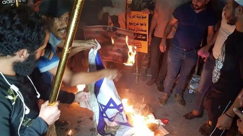 Manifestantes iraqu&iacute;es asaltan la embajada bahrein&iacute; tras la cumbre de Manama