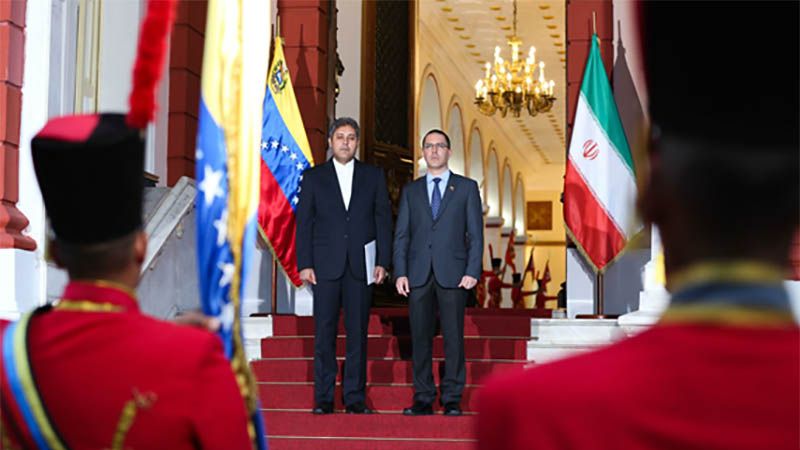 Nuevo embajador de Ir&aacute;n entrega sus credenciales al presidente de Venezuela