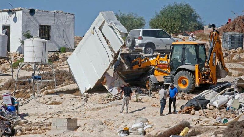 La ocupaci&oacute;n israel&iacute; destruye casas m&oacute;viles de palestinos cerca de Cisjordania