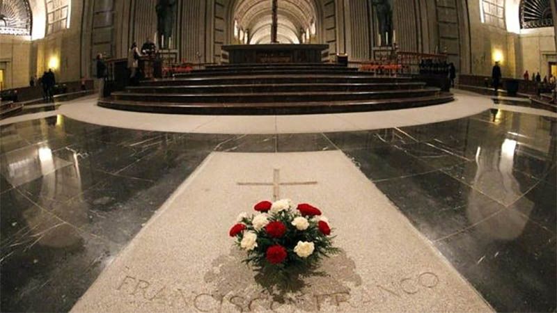 El Tribunal Supremo de Espa&ntilde;a aprueba la exhumaci&oacute;n del dictador Francisco Franco