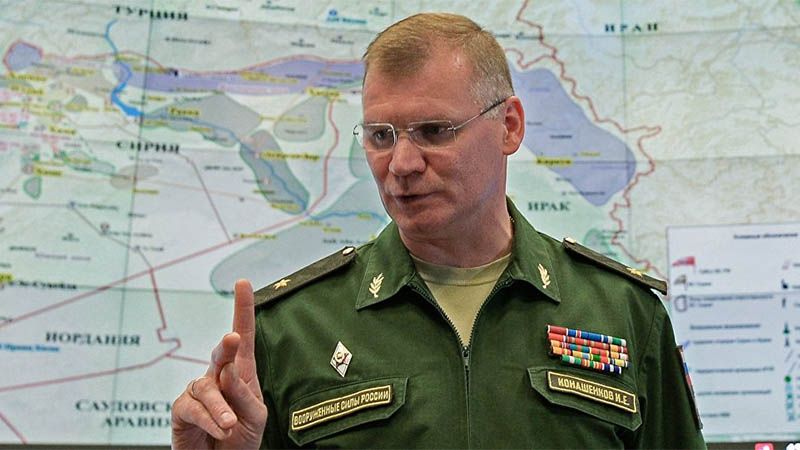 Ministerio de Defensa de Rusia: Alguien ayuda a los terroristas a atacar las bases rusas en Siria