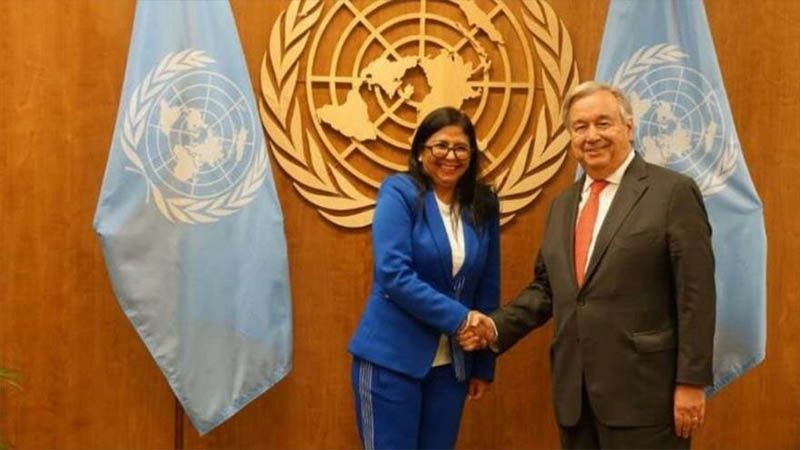 Venezuela entrega a la ONU firmas en rechazo a intervenci&oacute;n de Trump