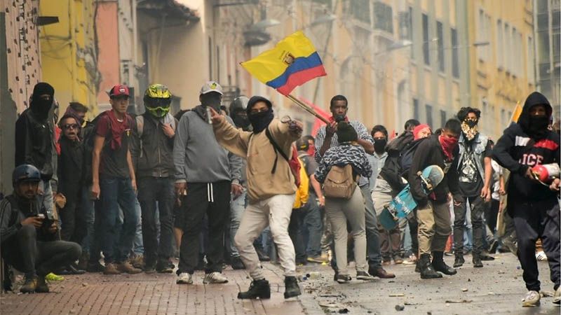 Maduro se solidariza con Ecuador ante medidas impuestas por Moreno