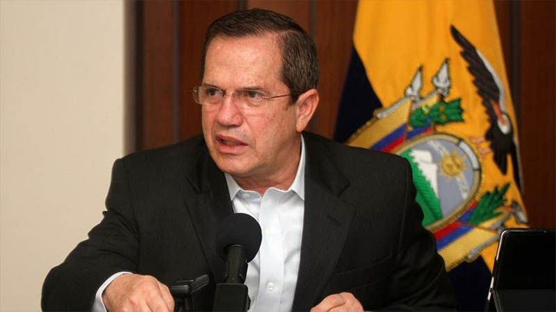 Excanciller ecuatoriano acusa a Moreno de colaborar con la CIA