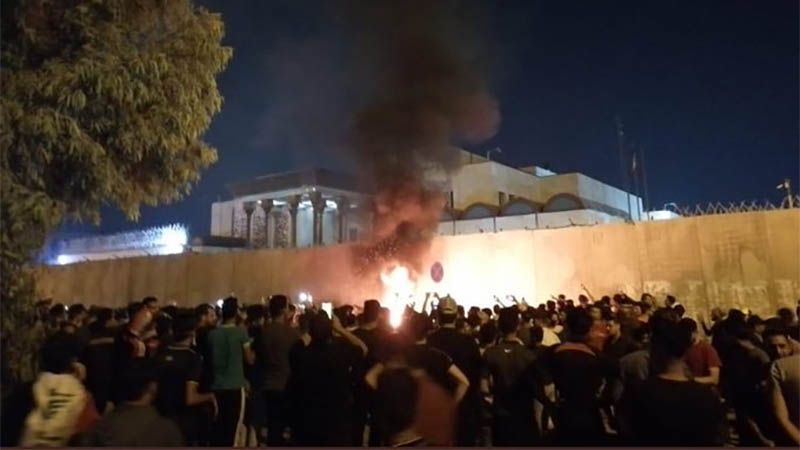 Manifestantes iraqu&iacute;es intentan asaltar el consulado iran&iacute; en Karbala