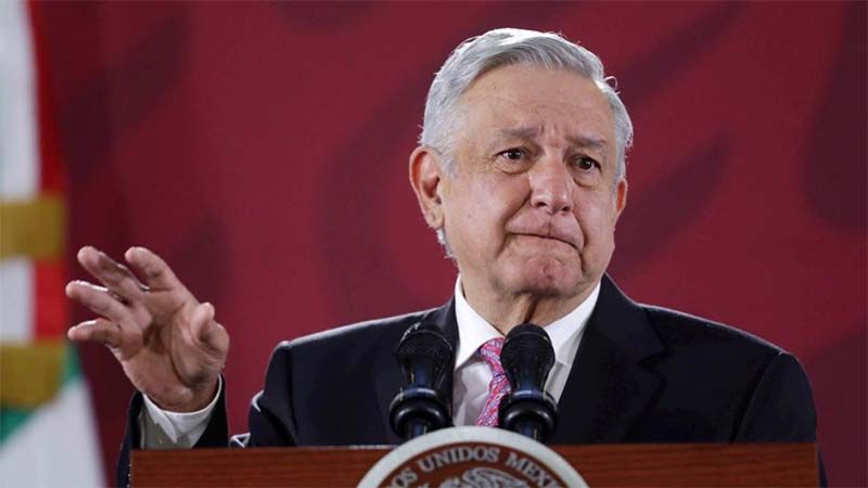 L&oacute;pez Obrador promete justicia por la masacre de la familia LeBar&oacute;n