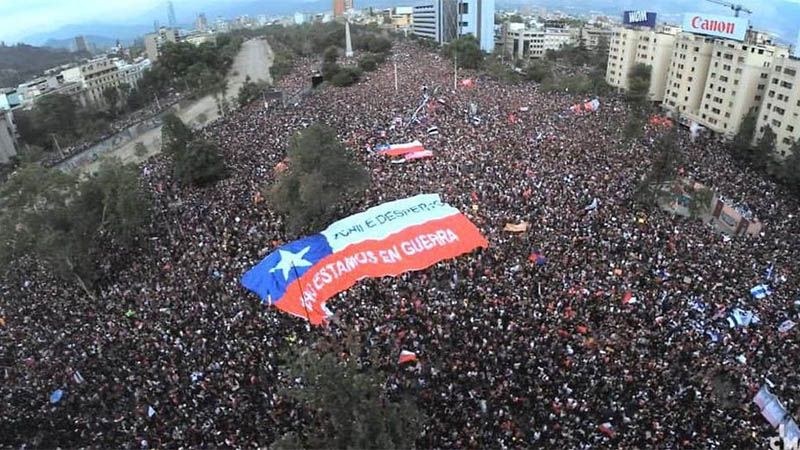 Chile vive la tercera marcha m&aacute;s grande contra Pi&ntilde;era