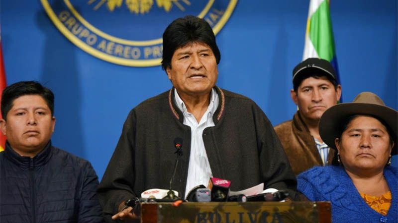 Evo Morales dimite por la presi&oacute;n de los militares y de la OEA