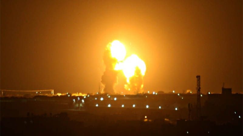 El ej&eacute;rcito israel&iacute; bombardea posiciones de Hamas en Gaza
