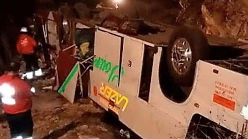 Mueren siete personas en el accidente de un autob&uacute;s en M&eacute;xico