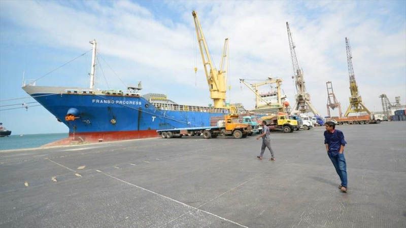 Arabia Saud&iacute; retiene 13 buques de ayuda humanitaria de la ONU a yemen&iacute;es asediados