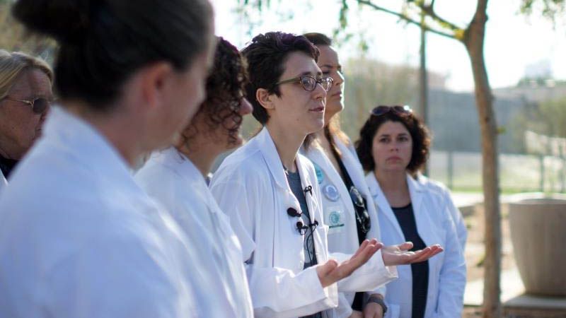 Autoridades de EEUU impiden la inyecci&oacute;n de vacunas a ni&ntilde;os migrantes en centros de detenci&oacute;n