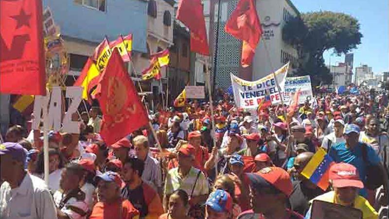 Masiva marcha de venezolanos en Caracas contra el imperialismo