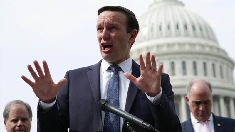 Senador estadounidense tilda de &ldquo;fracaso desastroso&rdquo; la pol&iacute;tica de Trump contra Ir&aacute;n