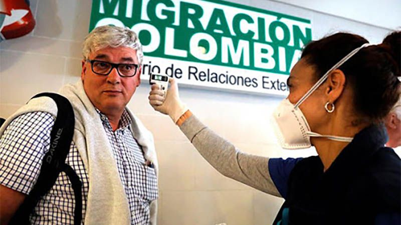 Colombia ordena aislar a quienes lleguen de China, Espa&ntilde;a, Francia e Italia