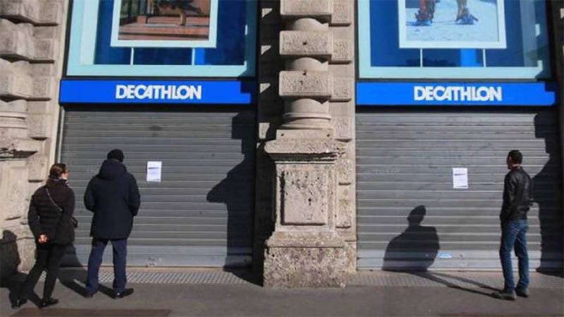 Italia cierra todas las actividades comerciales, salvo supermercados y farmacias