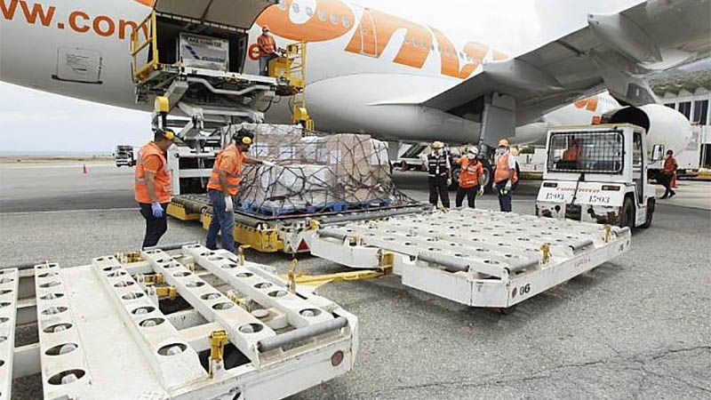 Llegan a Venezuela miles de kits de prueba de COVID-19 desde China