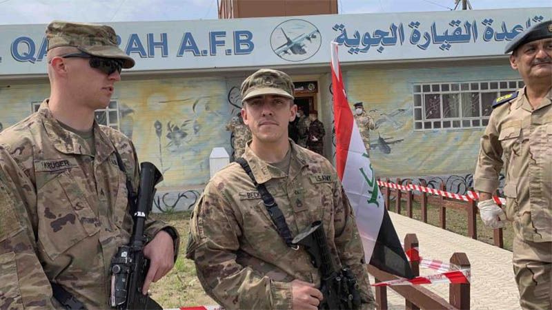 Las tropas de Estados Unidos se retiran de una tercera base en Iraq