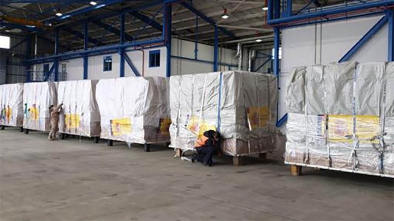 Aterriza en Madrid un avi&oacute;n con 14 toneladas de material sanitario comprado a China