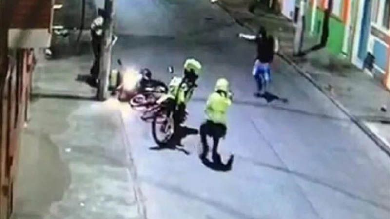 En Bogot&aacute; un hombre se enfrent&oacute; a tiros con la Polic&iacute;a por incumplir la cuarentena
