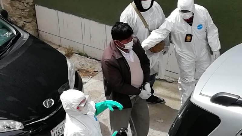 Detienen en Bolivia al alcalde que permiti&oacute; fiesta en plena crisis de COVID-19