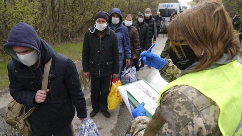 Ucrania y los separatistas efect&uacute;an intercambio de prisioneros