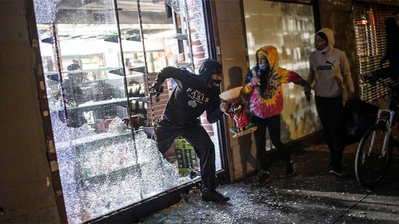 Toque de queda ampliado en Nueva York tras una noche de saqueos