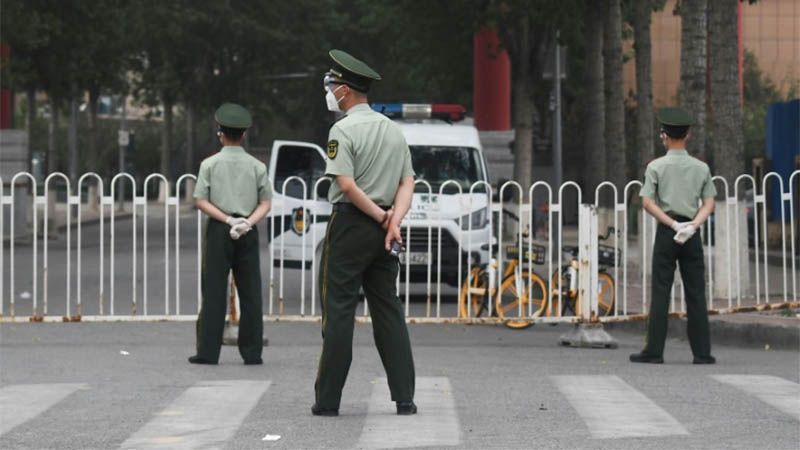 Alerta en Pek&iacute;n por el coronavirus: Varios barrios vuelven a adoptar el confinamiento