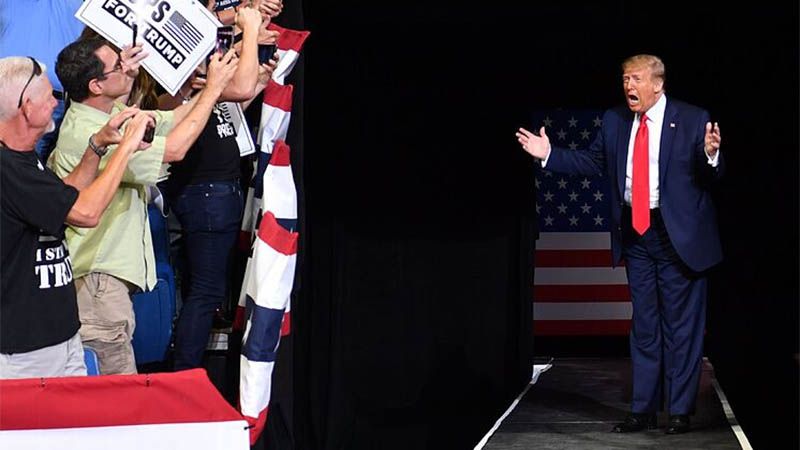 Boicot masivo contra Trump en su gran primer mitin electoral en Tulsa