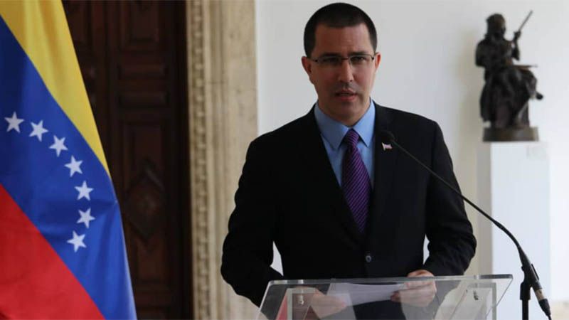 Canciller venezolano califica de ilegal inhabilitaci&oacute;n de expresidentes Correa y Morales