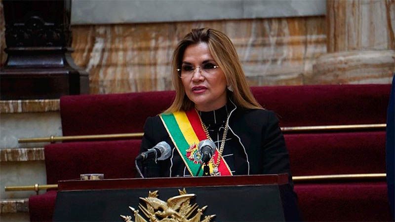 Jeanine &Aacute;&ntilde;ez abandona la carrera electoral tras una encuesta que muestra su baja popularidad