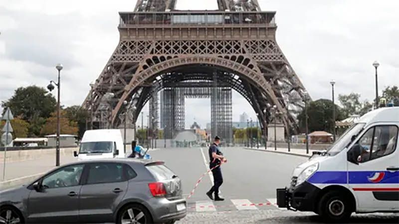Reabren la Torre Eiffel tras ser evacuada por una alerta de bomba