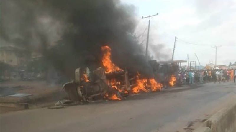 Explosi&oacute;n de cami&oacute;n con combustible en Nigeria causa 23 muertos