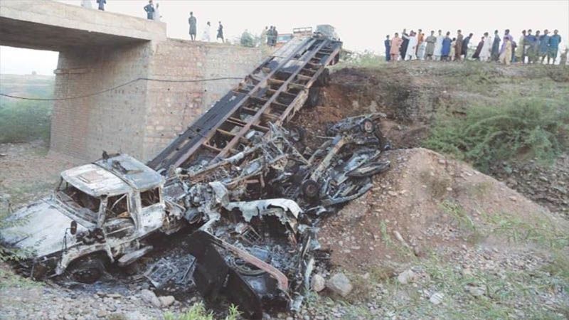 Hombres armados atacan un convoy de la OTAN en Paquist&aacute;n