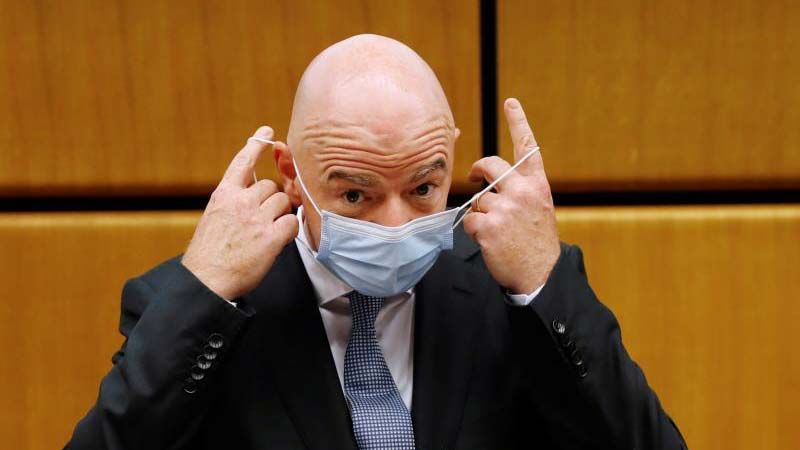 El presidente de la FIFA da positivo por covid-19