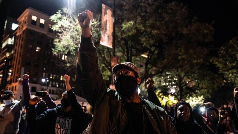 Protestas en varias ciudades de EEUU en plena incertidumbre por el resultado de las elecciones