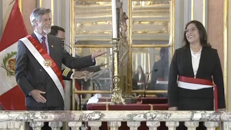Per&uacute; inviste a la primera mujer como ministra de Defensa