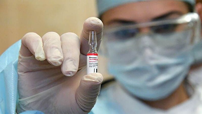 Rusia anuncia acuerdo para producir m&aacute;s de 100 millones de dosis de Sputnik V en la India